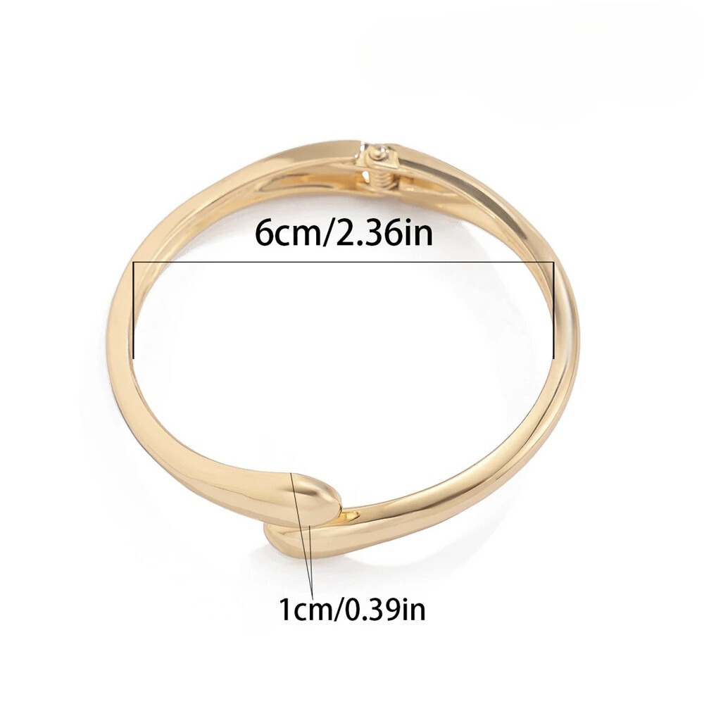 Mareva – Minimalistische Ringe & Armreife mit Statement-Charakter