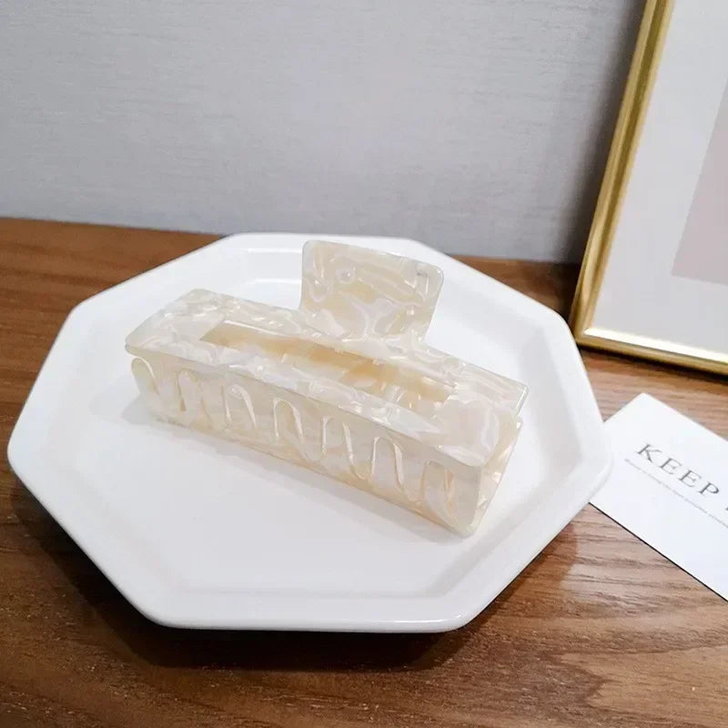 Velura – Haarklammern mit Stil & Halt