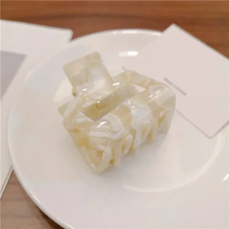 Velura – Haarklammern mit Stil & Halt