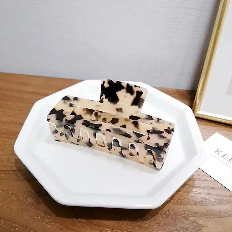 Velura – Haarklammern mit Stil & Halt